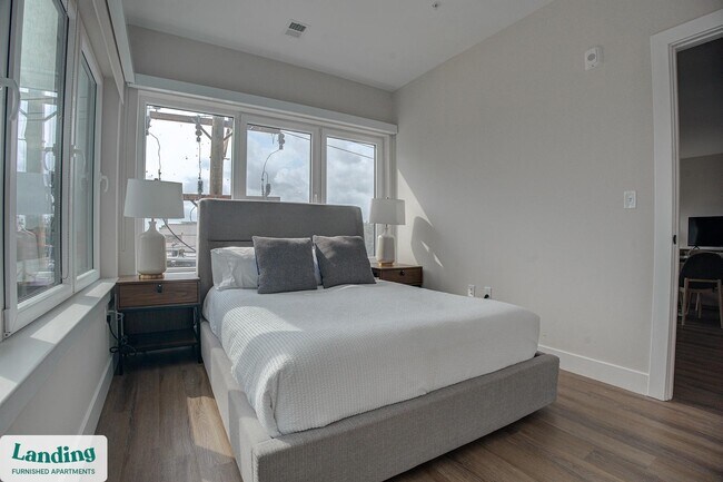 Building Photo - 1999 E Boston St