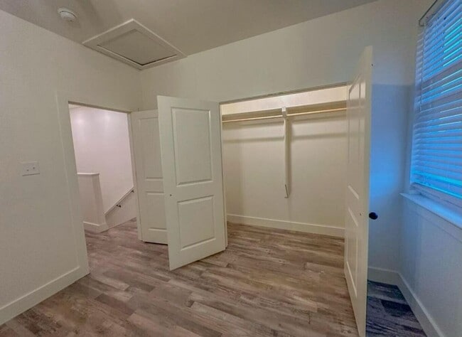 Building Photo - Beautiful Heart of Lubbock Duplex