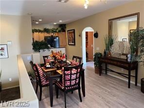 Building Photo - 3975 N Hualapai Way