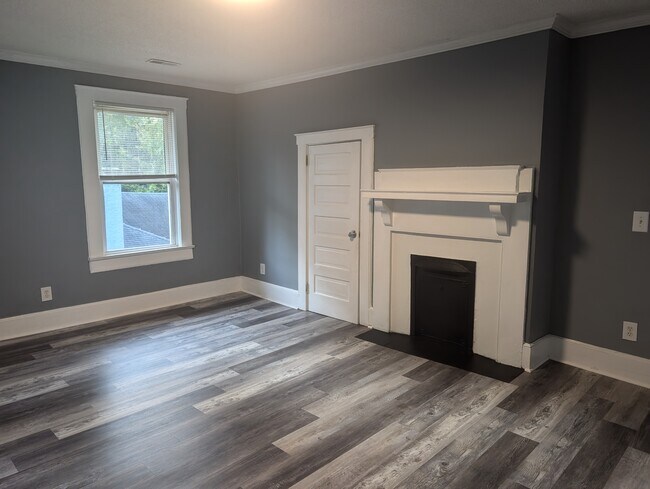 Building Photo - 2217 Blossom St
