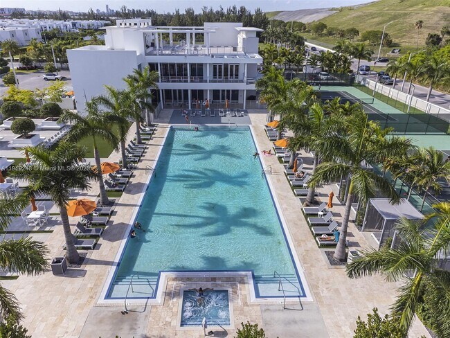 Building Photo - 10270 NW 66th St