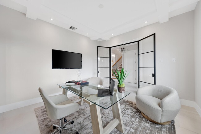 Building Photo - 151 Eden Ridge Ln