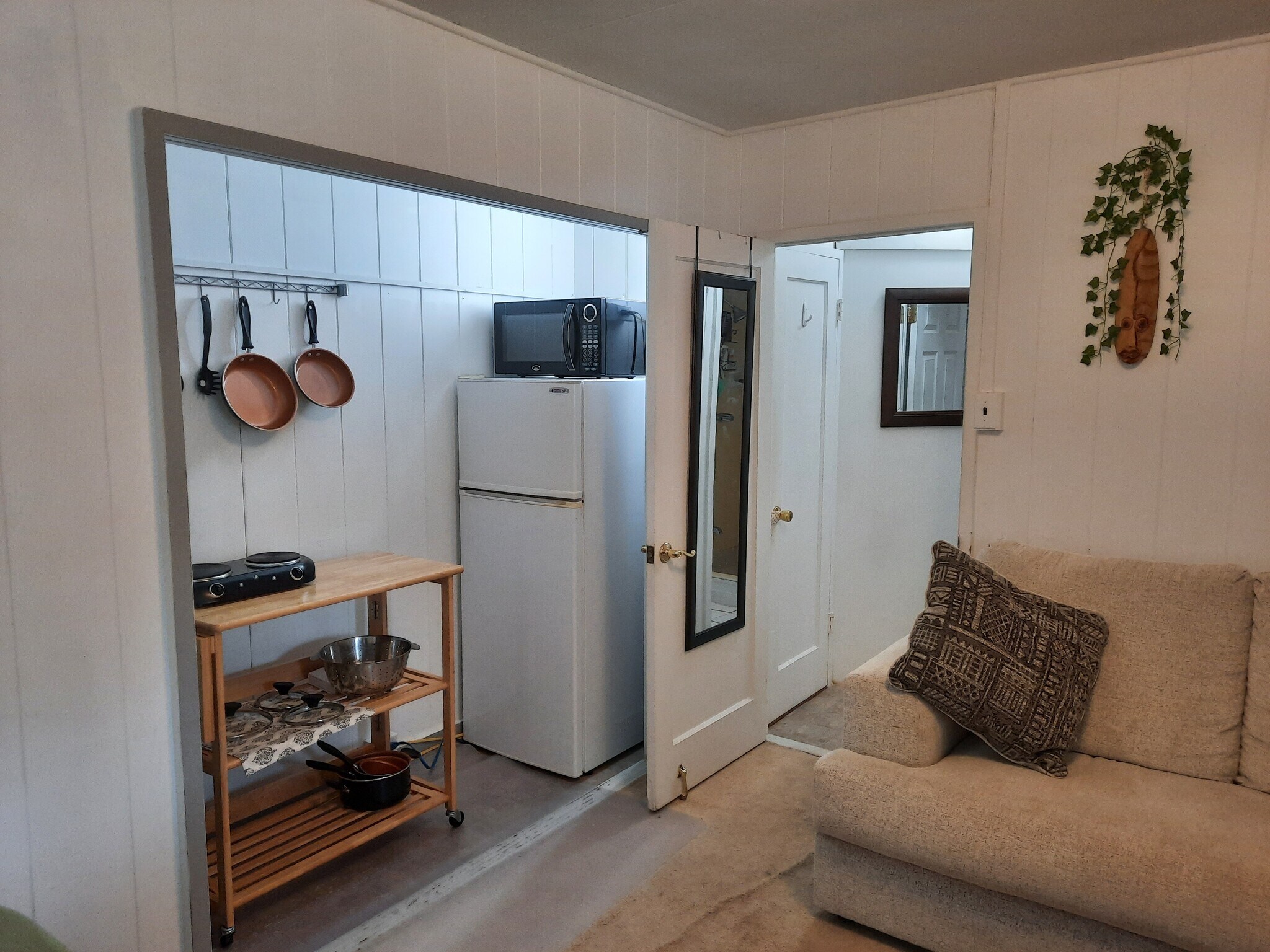 Building Photo - 3727 Anuhea St