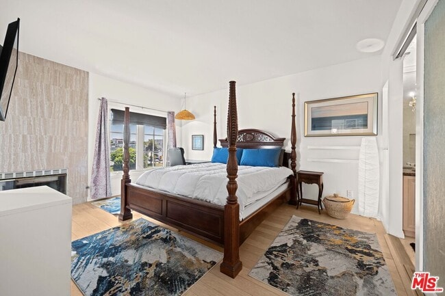 Building Photo - 6220 Pacific Ave