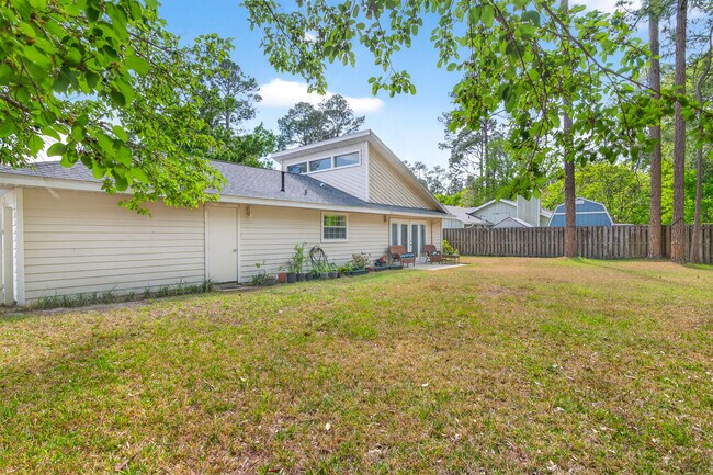 Building Photo - 4604 NW 44th Pl