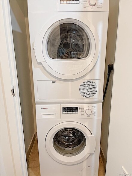 Building Photo - 12-15 Broadway Unit 603