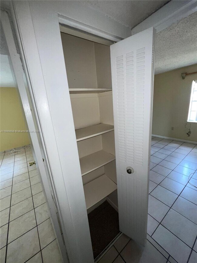 Building Photo - 9370 W Flagler St