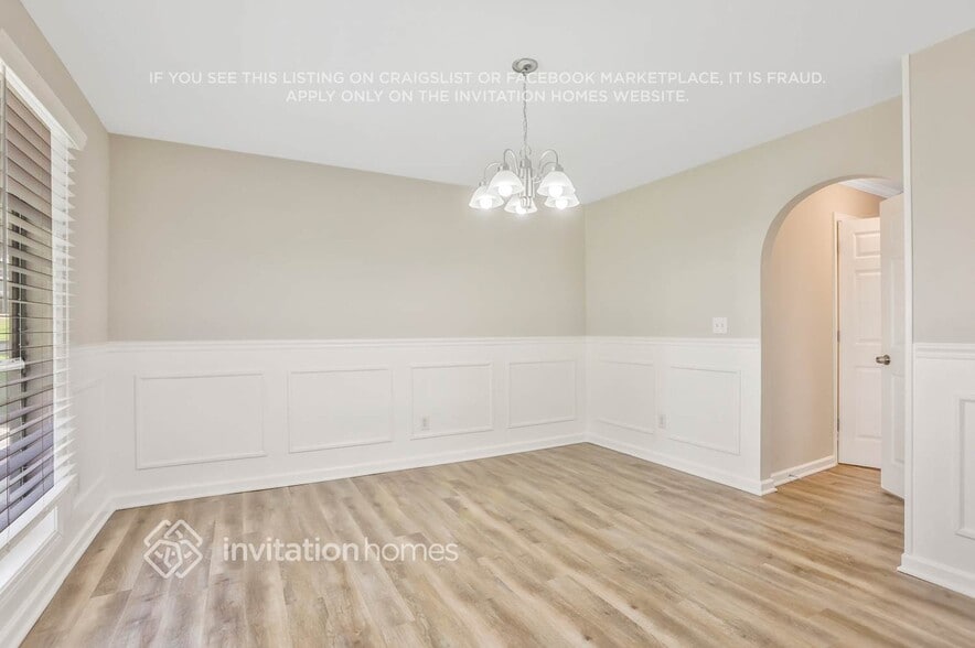 Building Photo - 2645 Abbots Glen Dr NW