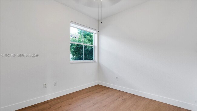 Building Photo - 4921 SW 140th Terrace