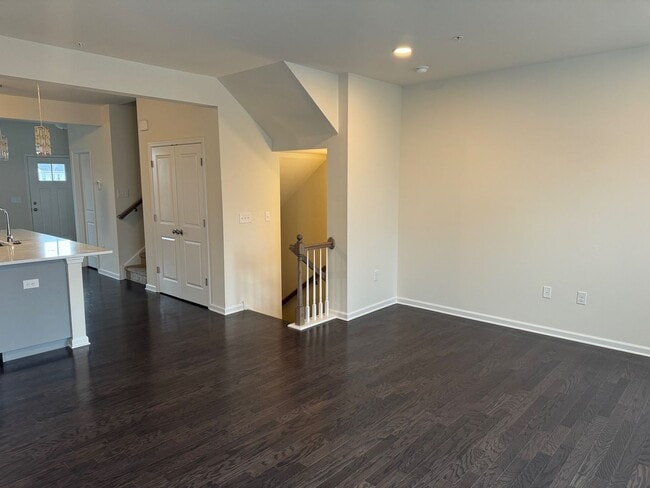 Building Photo - New Harleysville 3 Bedroom End unit Townho...