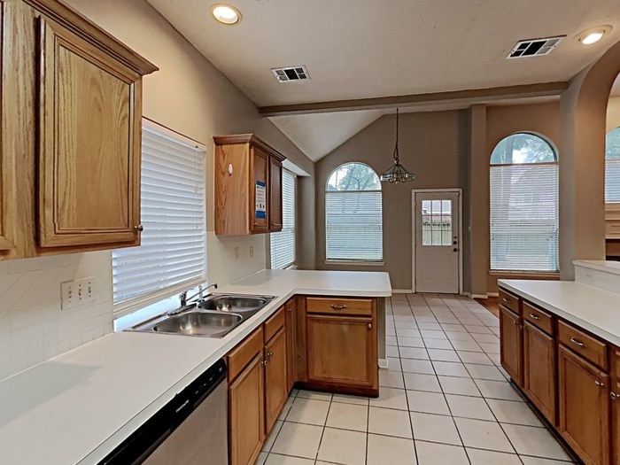 Building Photo - 17127 Valley Palms Dr