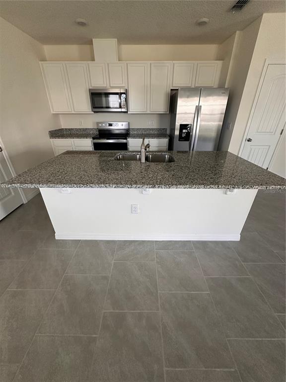 Building Photo - 17069 Water Spring Blvd