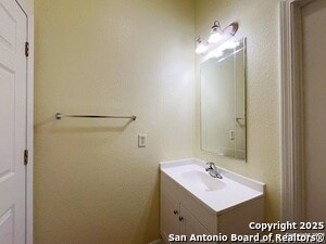 Building Photo - 9611 Hildebrandt