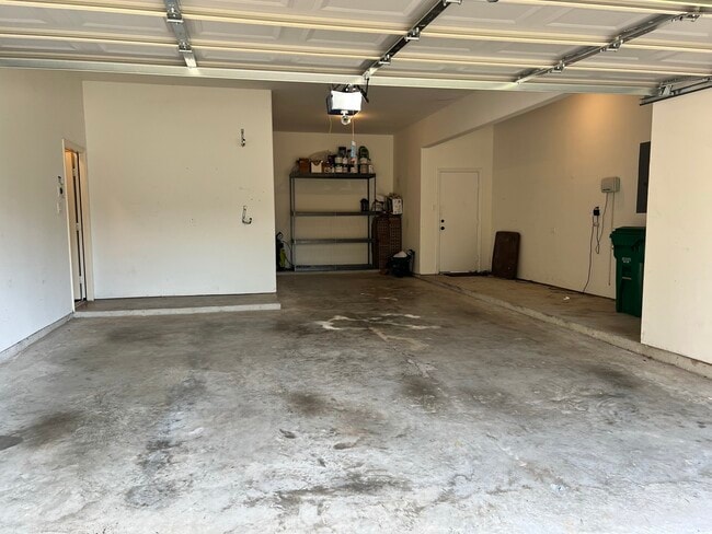 Building Photo - 7007 Fall Creek Ln