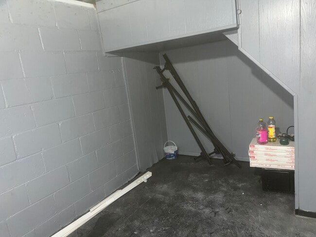 Building Photo - 3139 Greyfriars