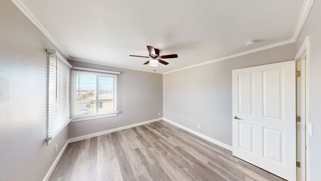 Building Photo - 501 Velasco Ave