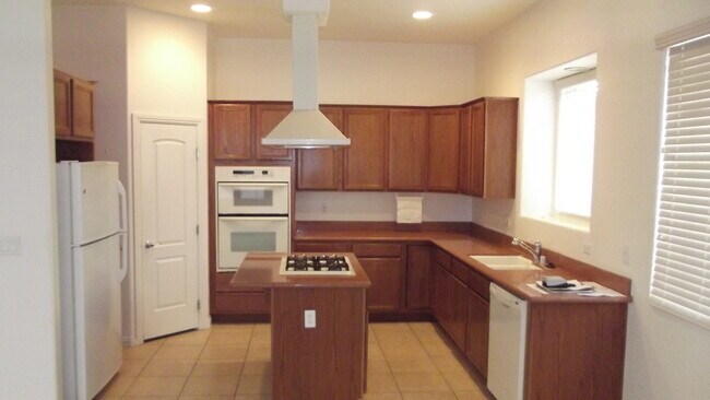 Building Photo - 9201 Worsley Park Pl