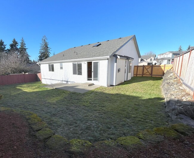 Building Photo - Lovely Three Bedroom Home Awaits You