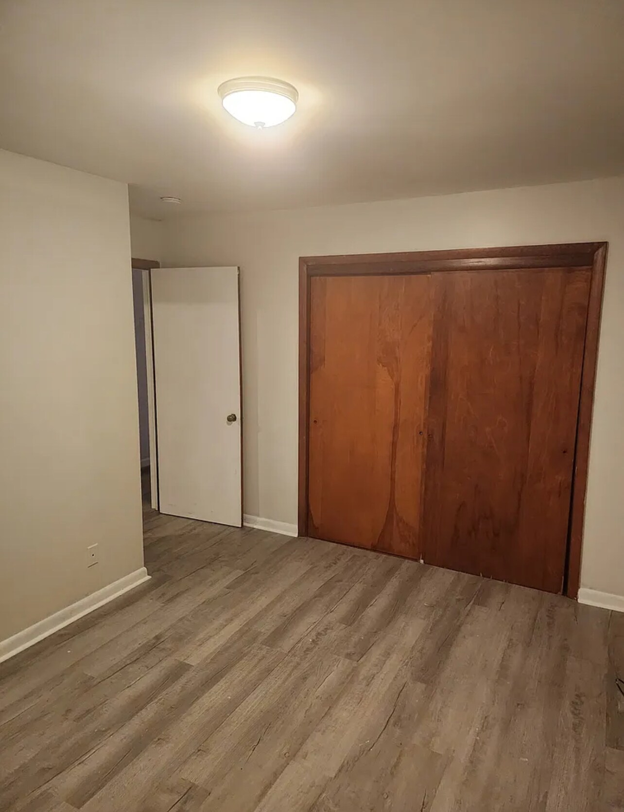 Building Photo - 2695 Davidson Dr