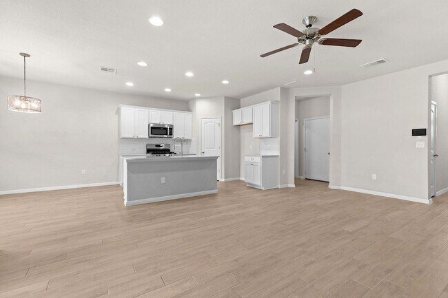 Building Photo - 2205 Singletree Bend