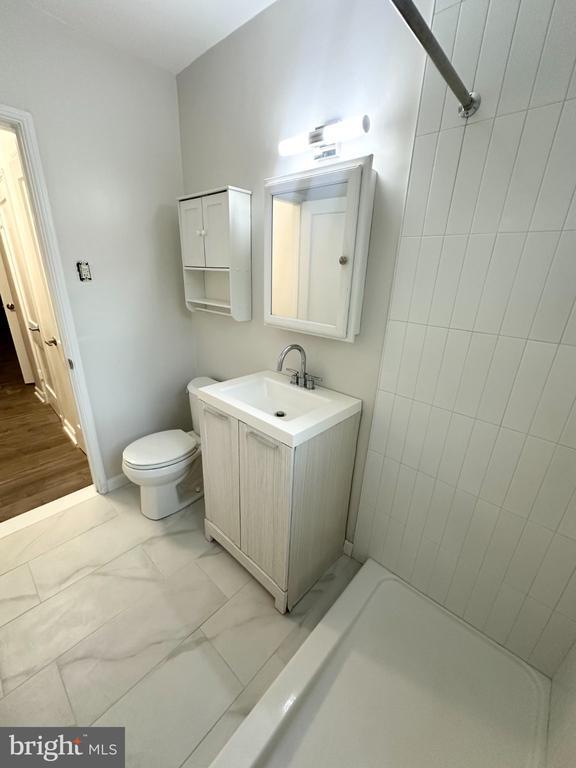 Building Photo - 4004 Beecher St NW