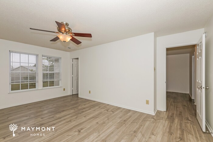 Building Photo - 823 Runnymede Dr