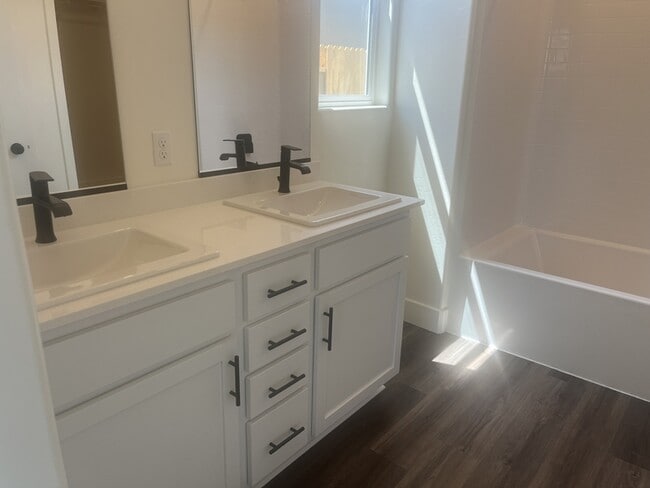 Building Photo - 7137 Capital Reef Dr