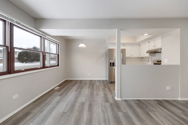 Building Photo - 262 W Inverrary Ln