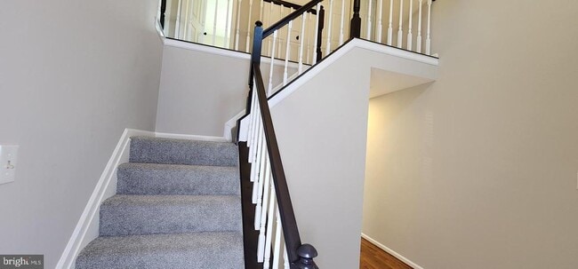 Building Photo - 3145 Elmmede Rd