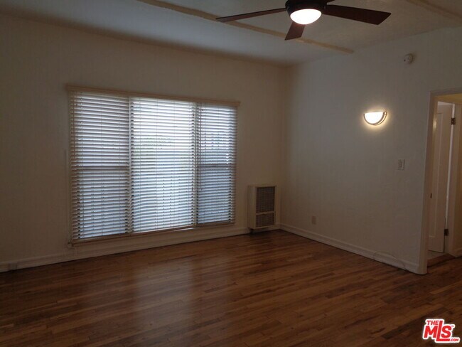 Building Photo - 1266 S Citrus Ave