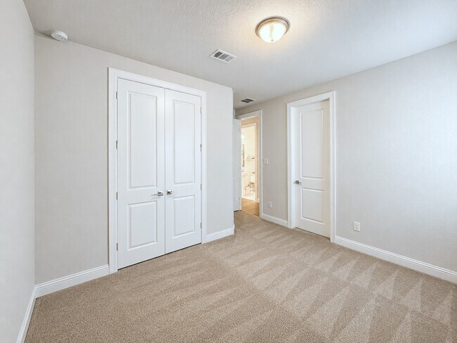 Building Photo - 13203 Wood Leaf Pk
