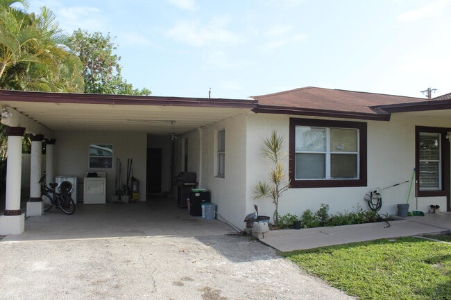 Primary Photo - 4434 Venus Ave
