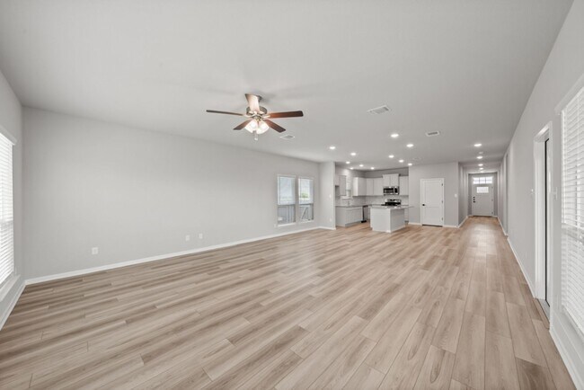 Building Photo - Brand New Home for Rent in North Pointe – ...