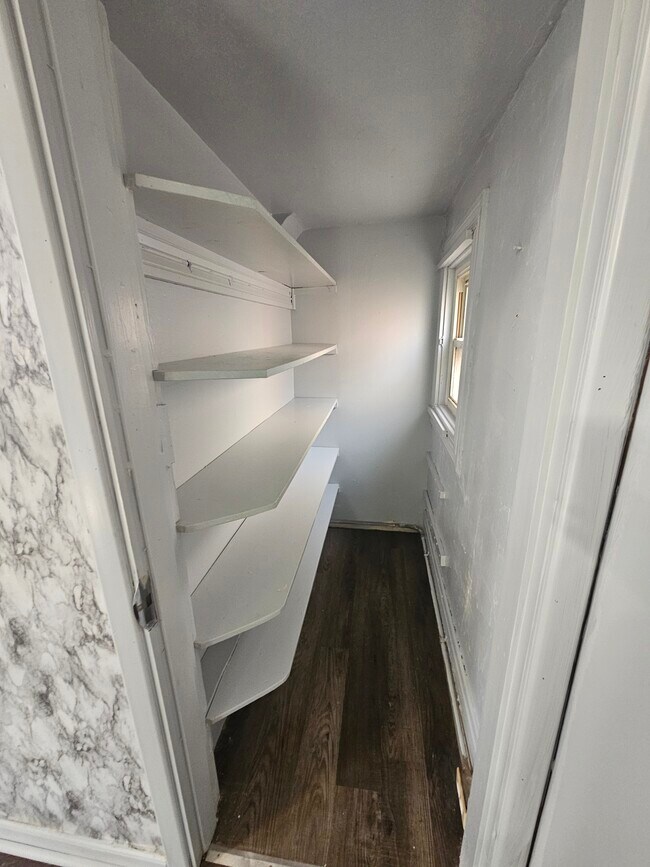 Building Photo - 4342 Vine St