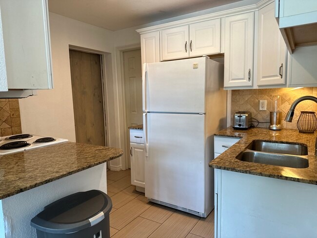 Building Photo - 9372 88th Way N