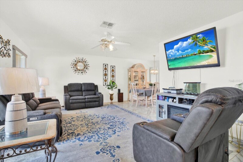 Building Photo - 11256 Holbrook St