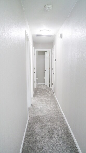 Building Photo - 6021 Camellia Dr