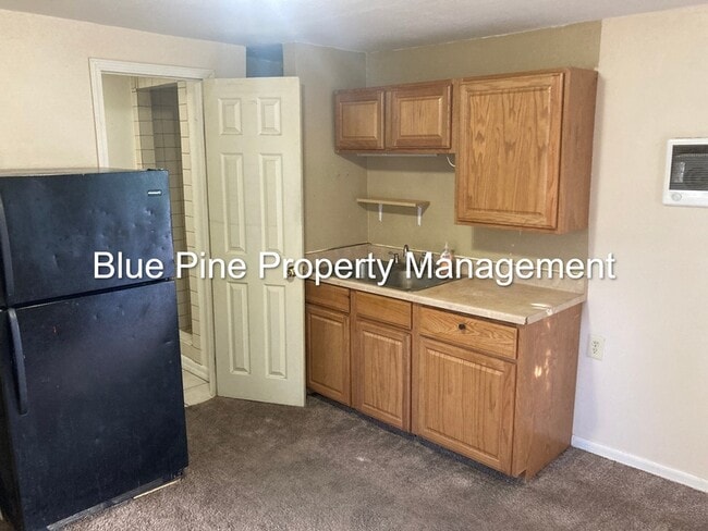 Building Photo - 440 Walnut St