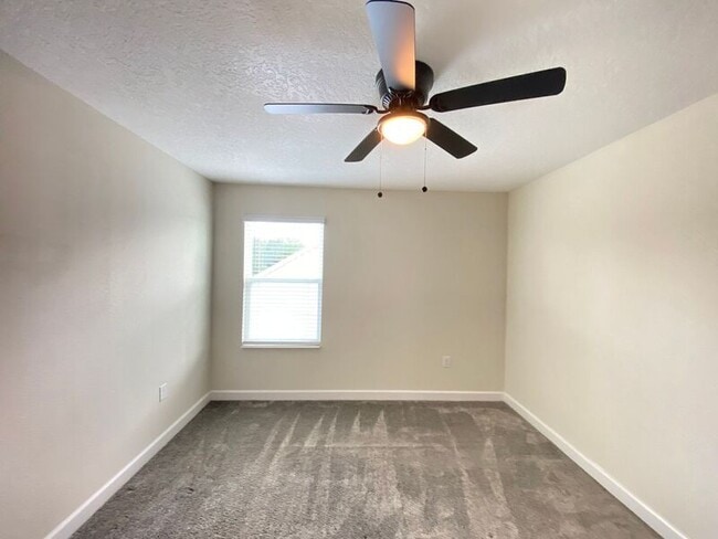 Building Photo - 4442 Seven Canyons Dr