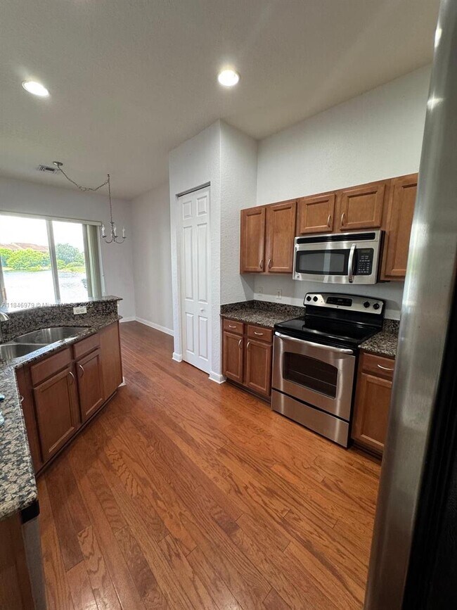 Building Photo - 963 Marina Del Ray Ln
