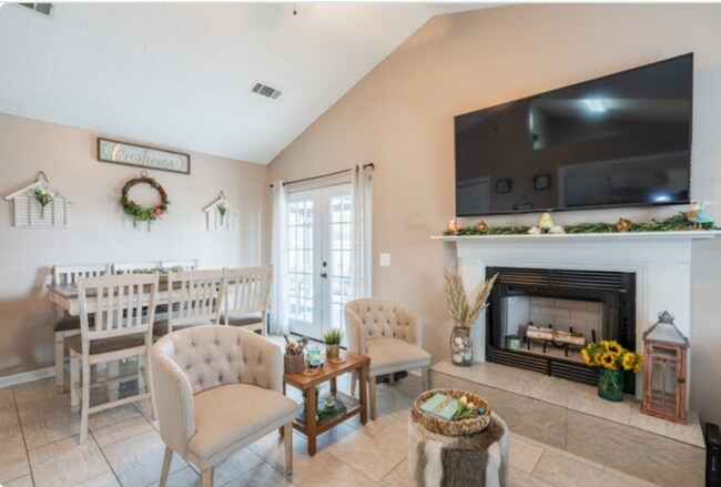 Building Photo - 908 Churchfield Dr