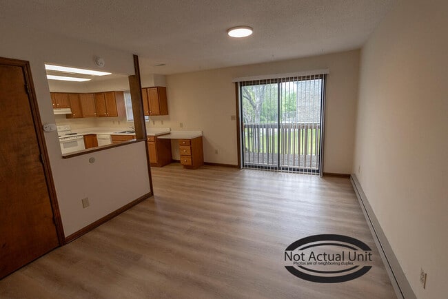 Building Photo - 3314 Belle Meade Dr