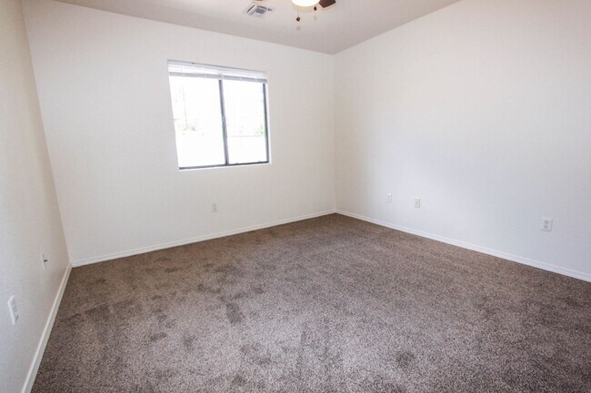Building Photo - 3584 N Etheridge Dr