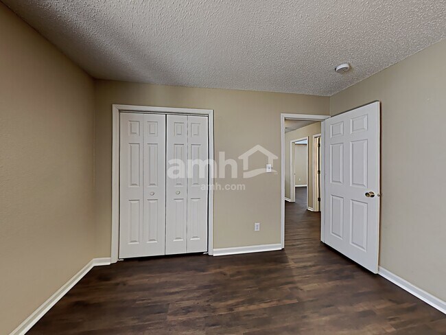 Building Photo - 3734 Laurel Cherry Ln