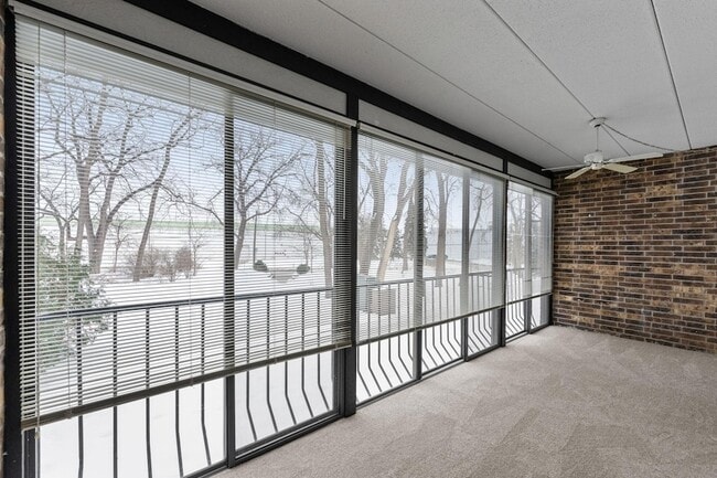 Building Photo - 7200 Cahill Rd