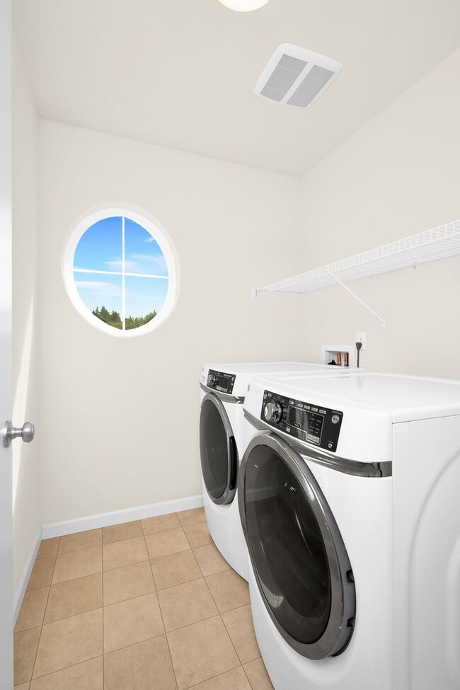 Building Photo - 4 Bedroom Lynnwood - Gorgeous Home