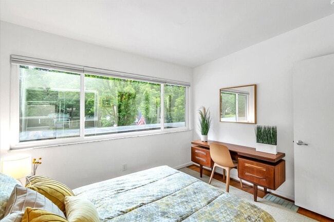 Building Photo - 1807 Fair St