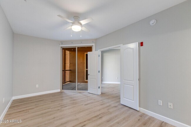 Building Photo - 1701 E Colter St