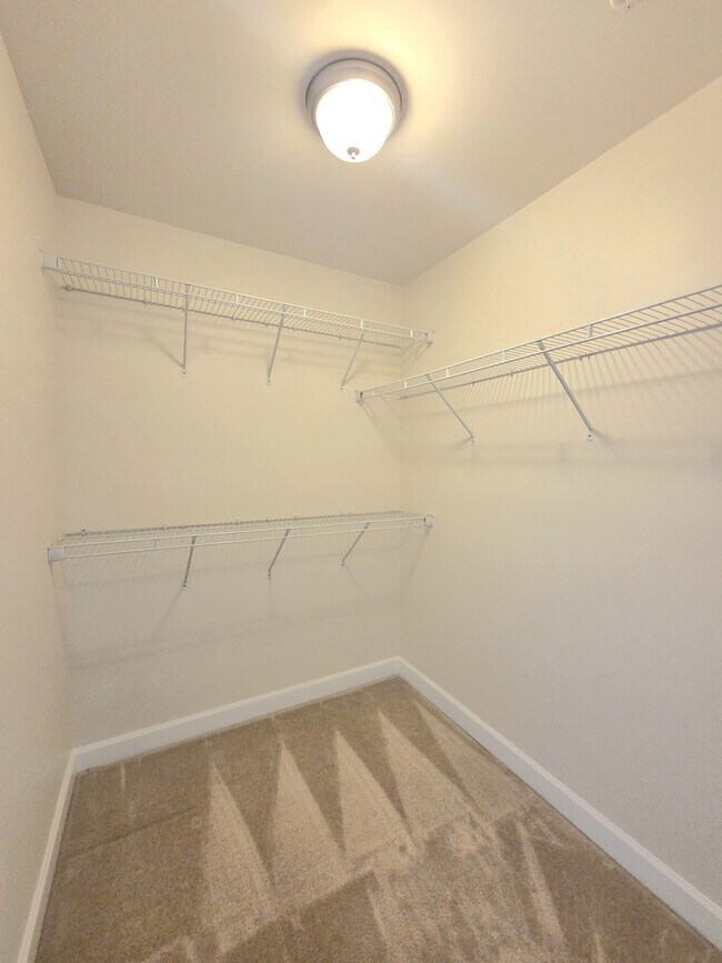 Building Photo - 5415 Stream Bank Ln
