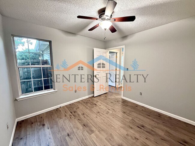 Building Photo - 122 Sunset Ridge